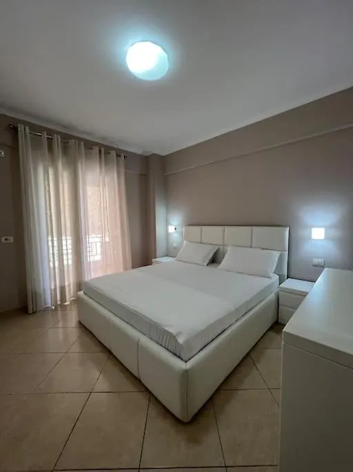 Cozy Getaway Apartment In Saranda, Beach Access Albania