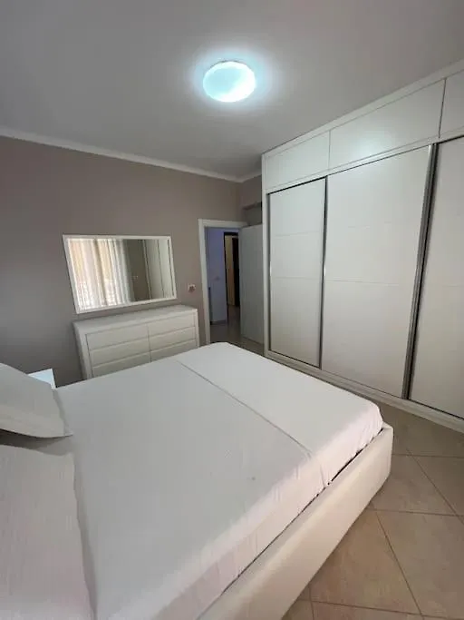 Cozy Getaway Apartment In Saranda, Beach Access