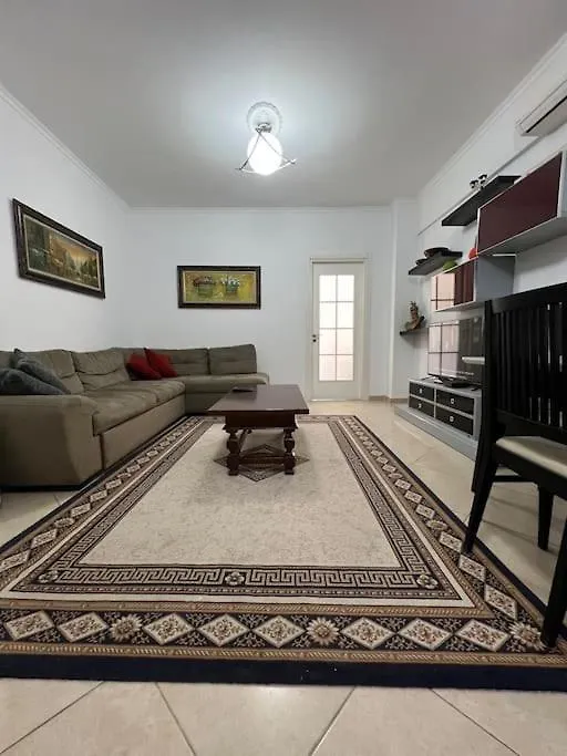 Cozy Getaway Apartment In Saranda, Beach Access